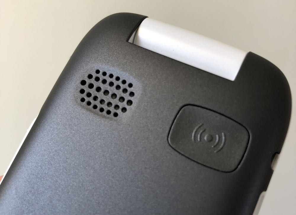 Doro 6520 flip phone review the device that offers connectivity and