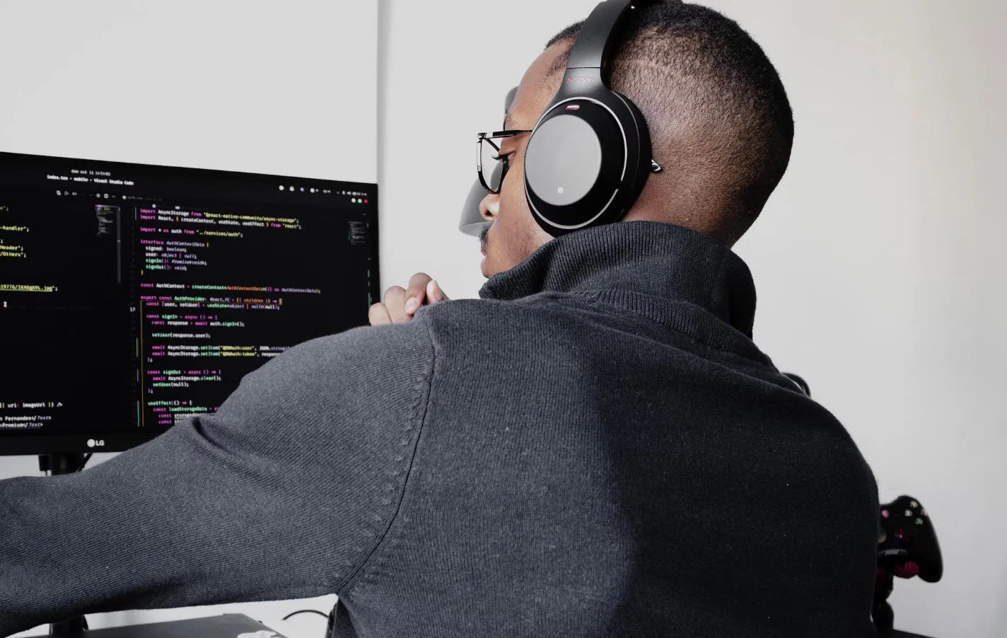 [Demo] Floating Placeholder With CSS HTML/CSS Tutorial Tech Hyme