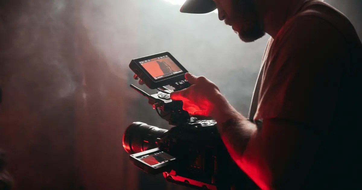 How to put film in a camera Techiecycle