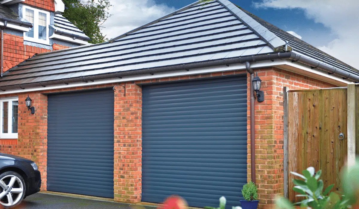 Choosing The Best Roller Garage Door Supplier For Your Community Tech