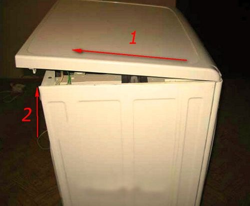 So entfernen Sie die obere Abdeckung der Waschmaschine Indezit Schritt