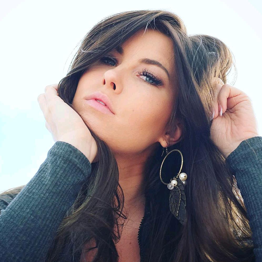 Railey Diesel A Journey from Childhood Creativity to Modeling Success