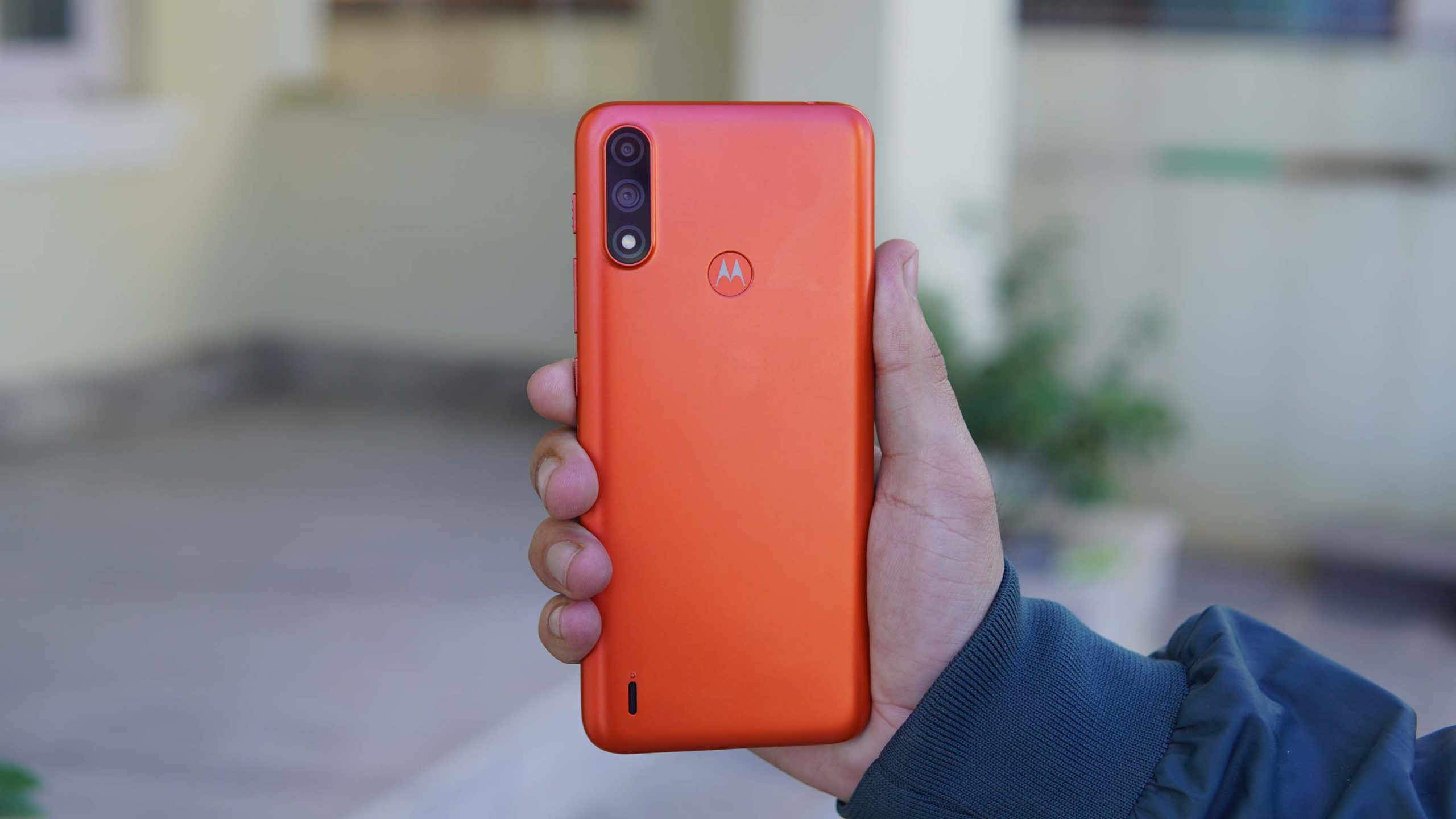 Motorola E7 Power Review Best Software Experience on Budget