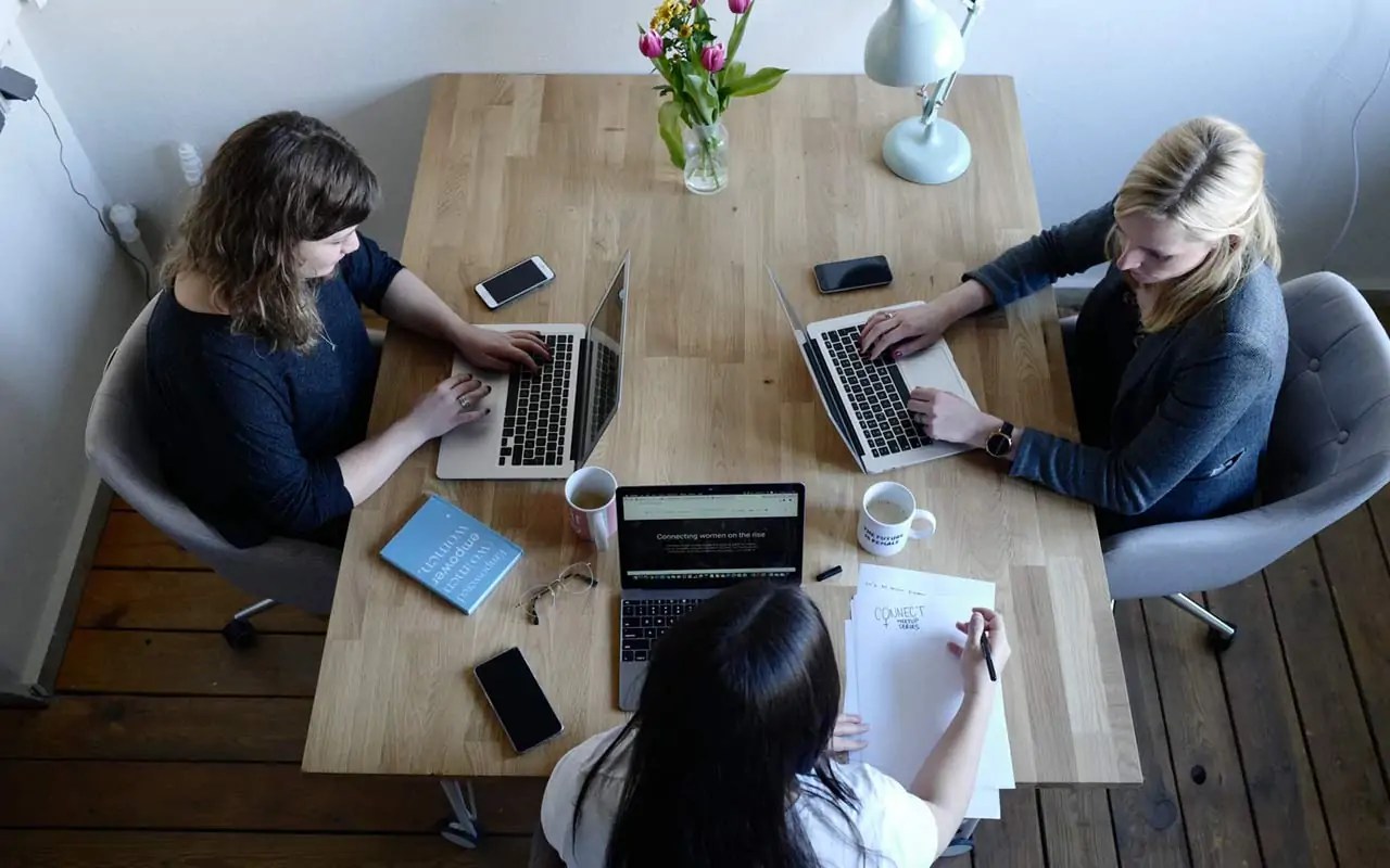 13 Best Laptops For Teachers 2022 Expert’s Choice