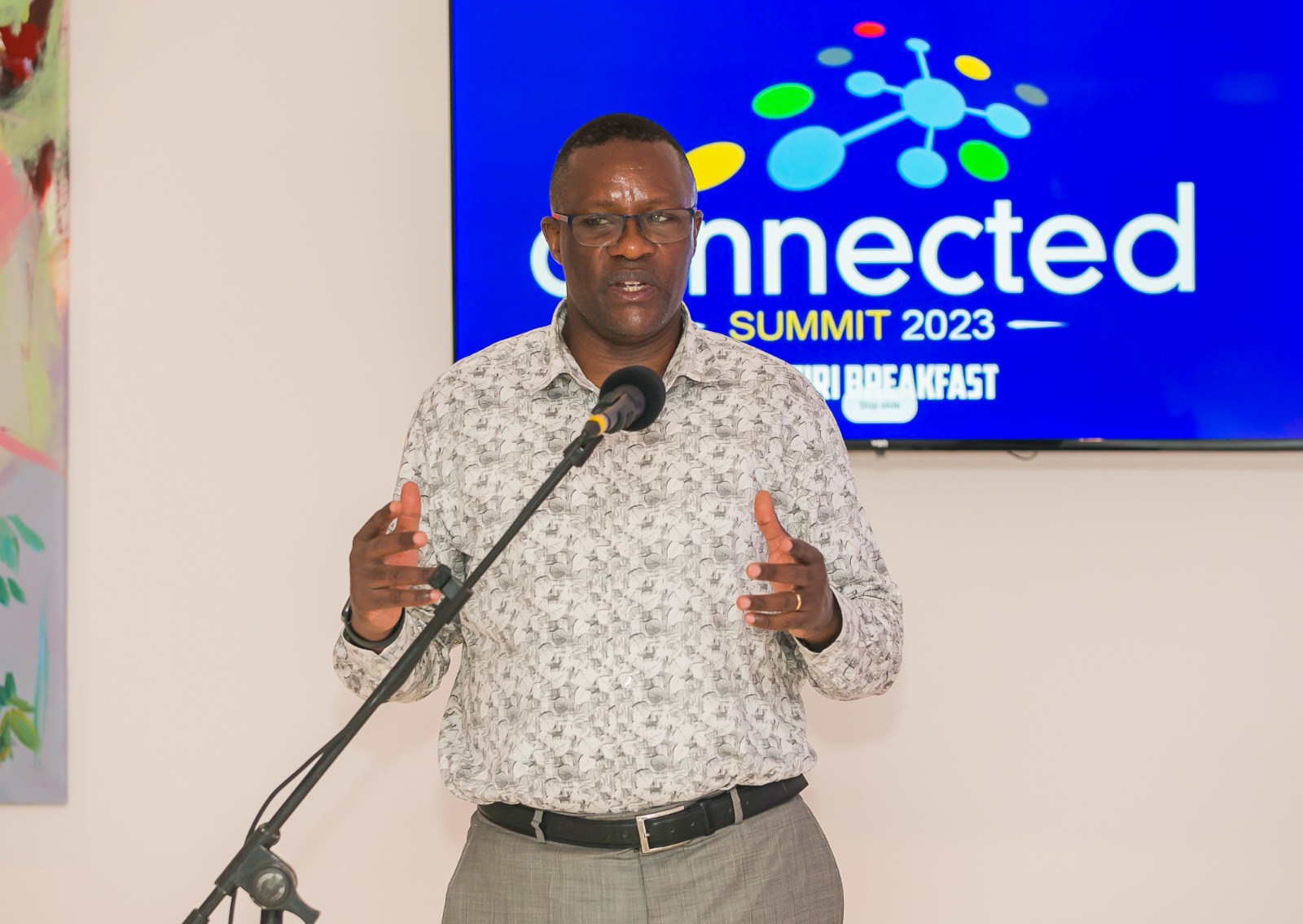 Kenyan govt committed to lay additional 100,000Km of national fibre