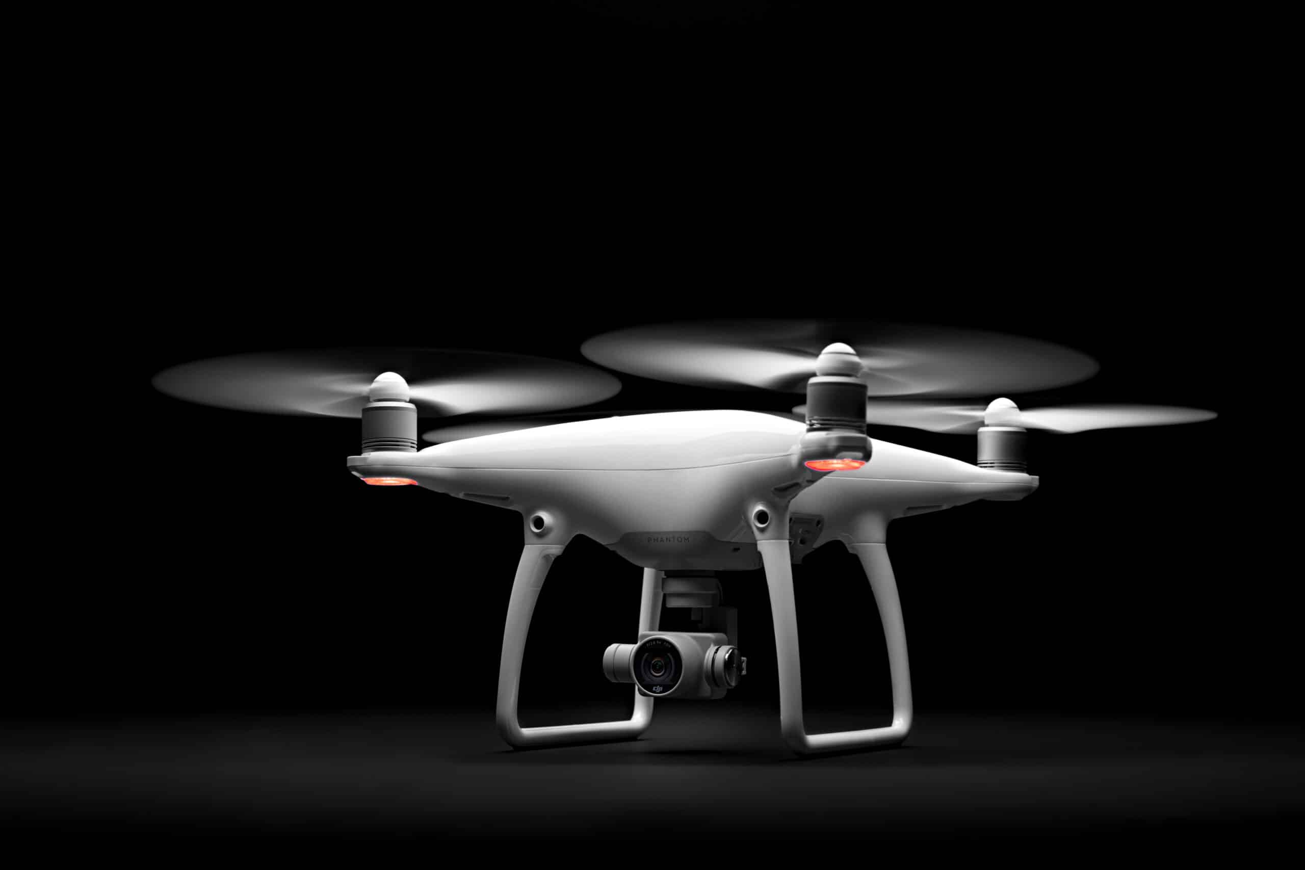 Dji Phantom 4 Auto Tracking, gestion des obstacles et meilleure autonomie