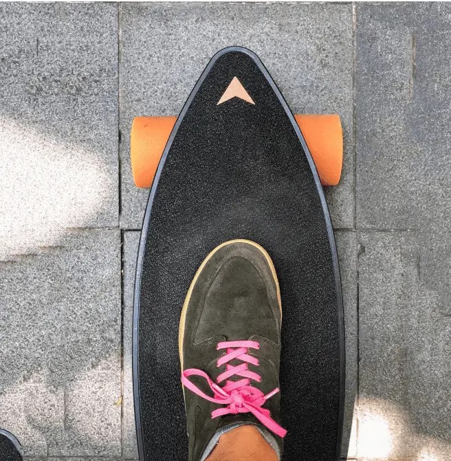 11 Of The Best Waterproof Electric Skateboard To Buy in 2020