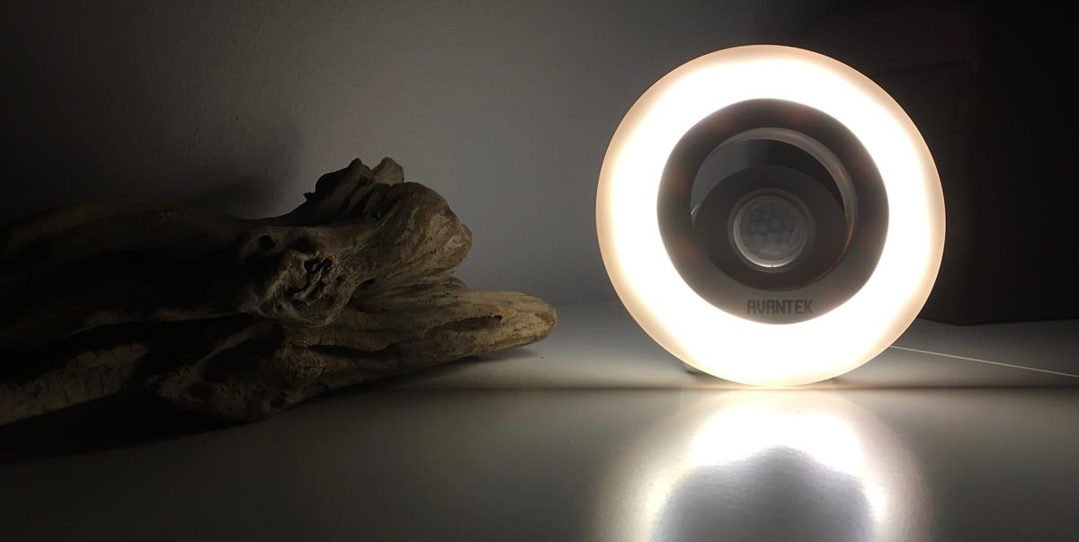 Schönes LED Nachtlicht mit Bewegungsmelder für Schlafzimmer