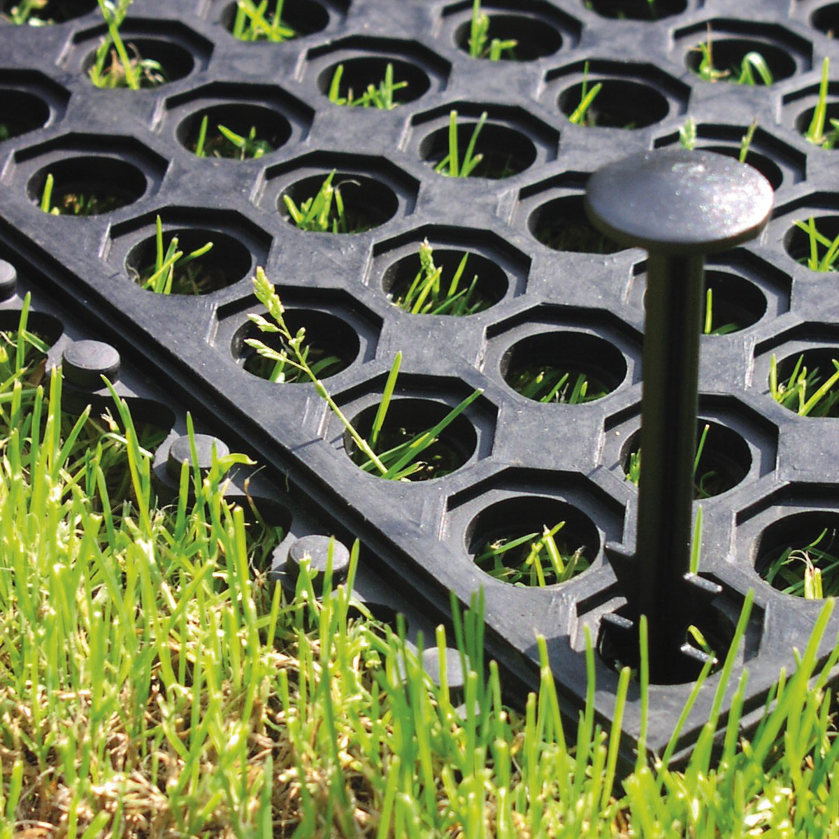 Lawn Mat, Rubber Grass Mat • Technix Rubber & Plastics Ltd