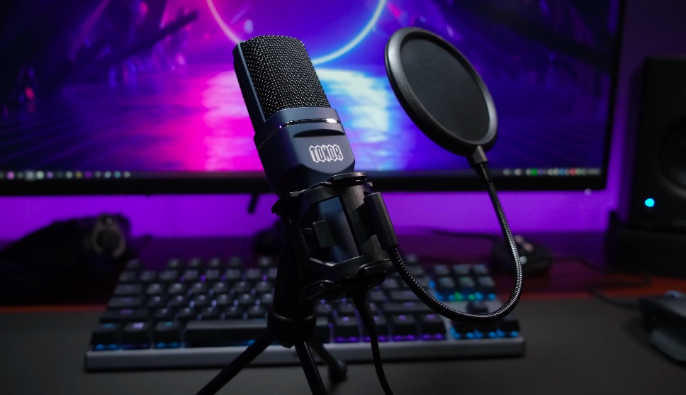 TONOR TC777 Microphone A Well Priced Budget Desktop Microphone with