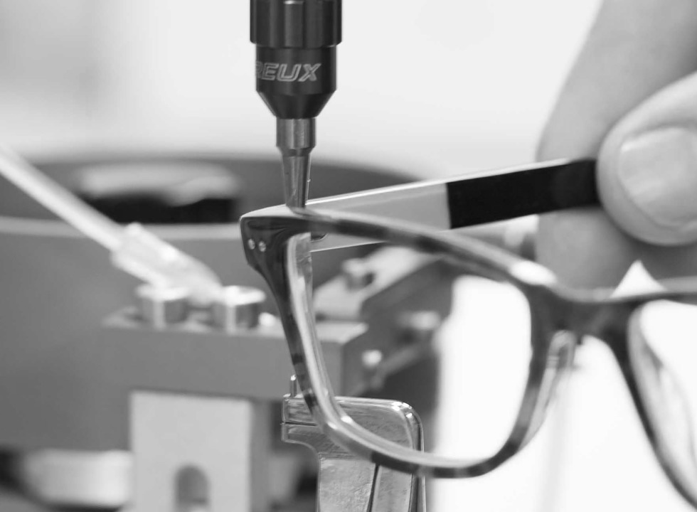 How are spectacle frames manufactured? Techno FAQ