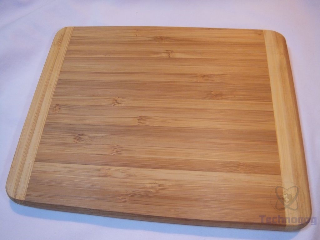 Review of Pratico Small Premium Bamboo Cutting Board Technogog
