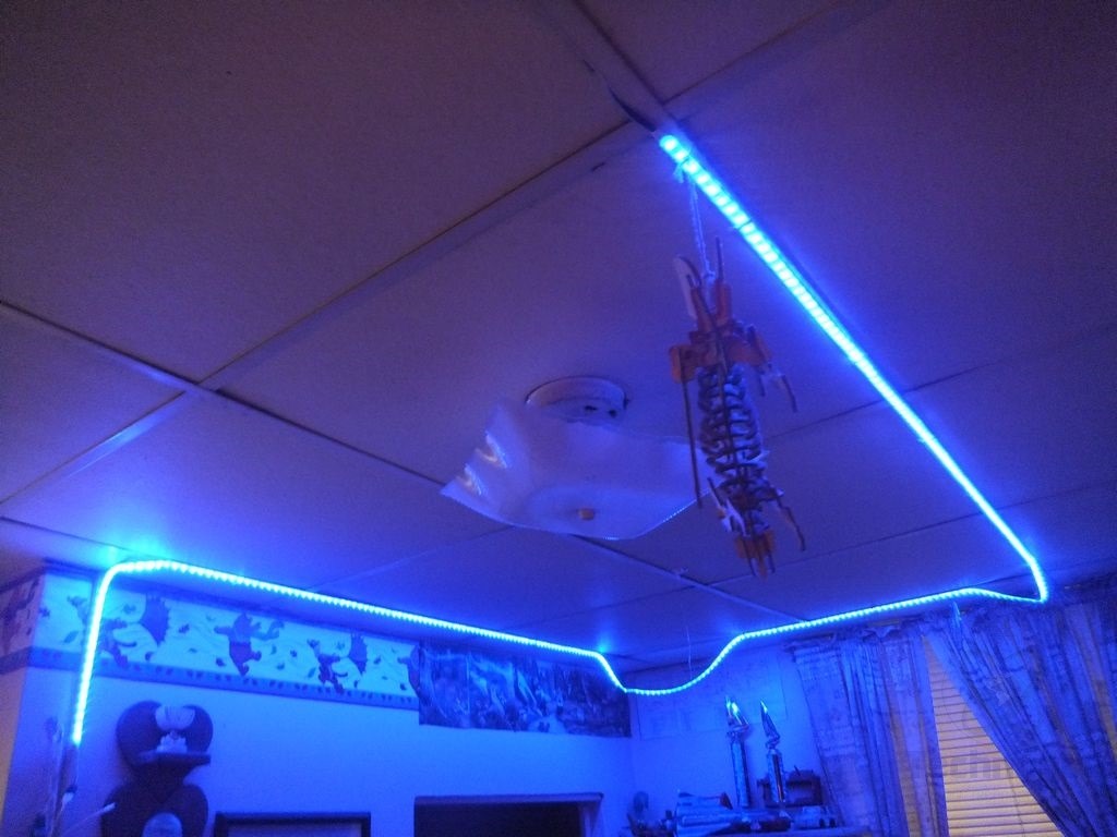 Review of OxyLED OCD83 300 LED 16.4ft Waterproof RGB Strip Light Kit