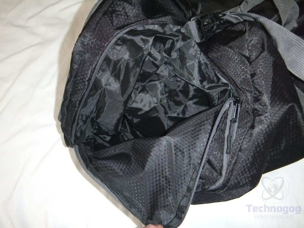 Review of BB Bags&Backpacks Extra Large Duffle Bag with Pockets Technogog