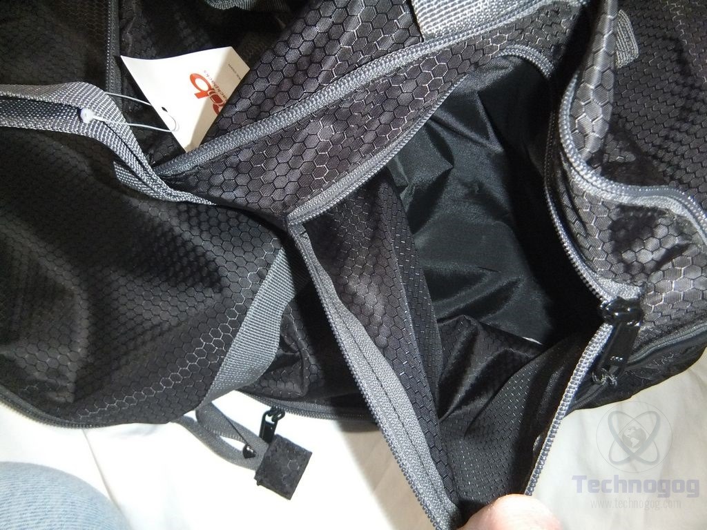 Review of BB Bags&Backpacks Extra Large Duffle Bag with Pockets Technogog