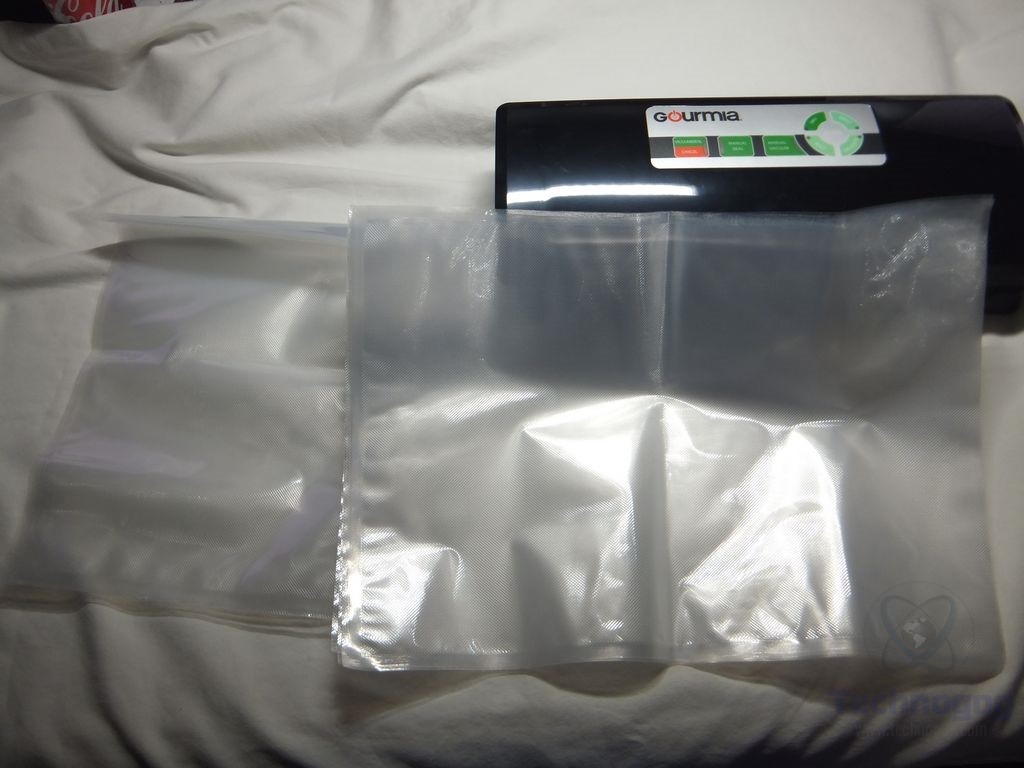 Review of Gourmia GVS425 Vacuum Sealer Technogog