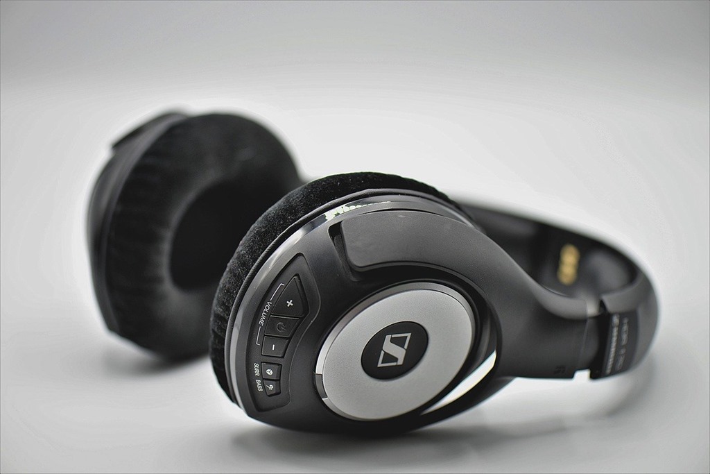 5 Best Wireless Headphones for Zoom Cloud Meetings Technogog