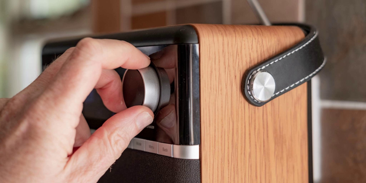 ᐅ Wat is DAB+ radio en hoe werkt DAB+? (2023)