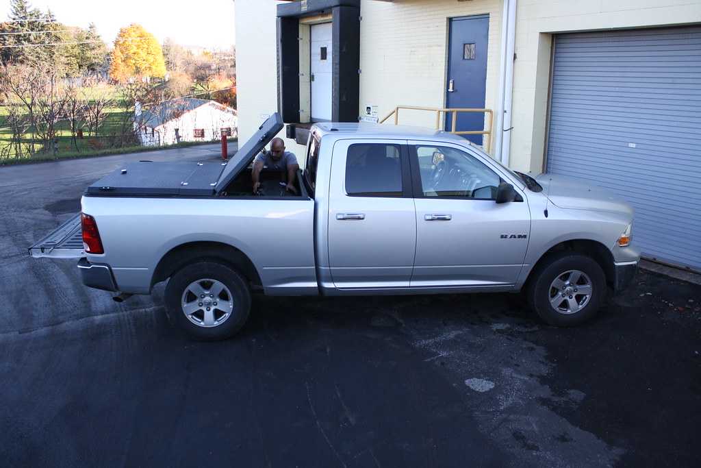 How to Maintain a Tonneau Cover? - Expert Business IT Support Company