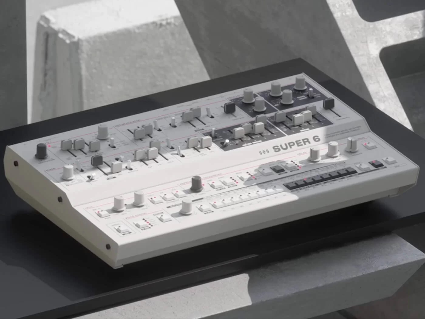 UDO Super 6 Desktop TechnoSynth Instruments