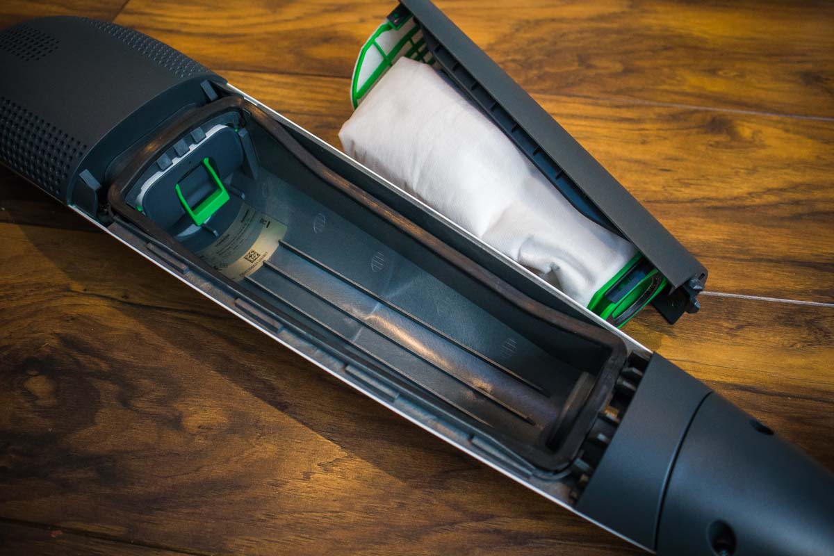 Vorwerk Kobold VB100 Cordless Vacuum Cleaner Review TechNuovo