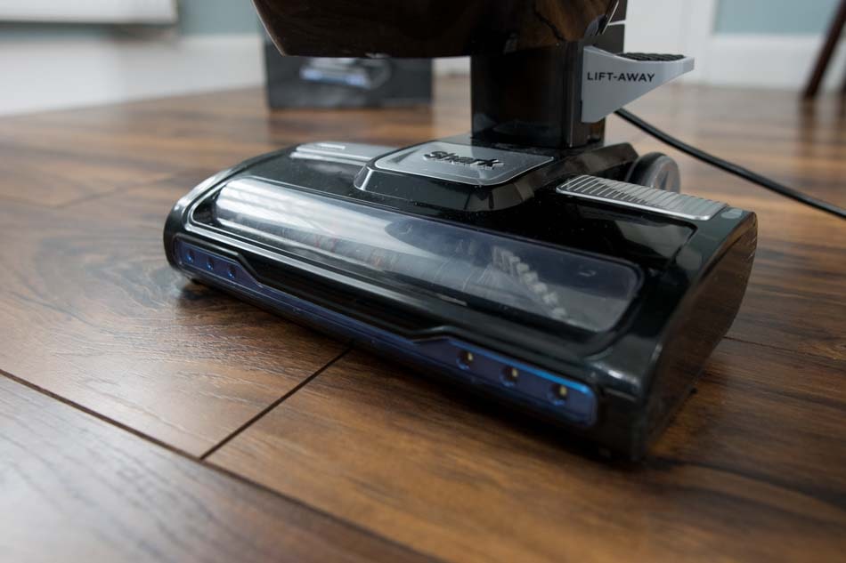 Shark NV602UK Vacuum Cleaner Review TechNuovo