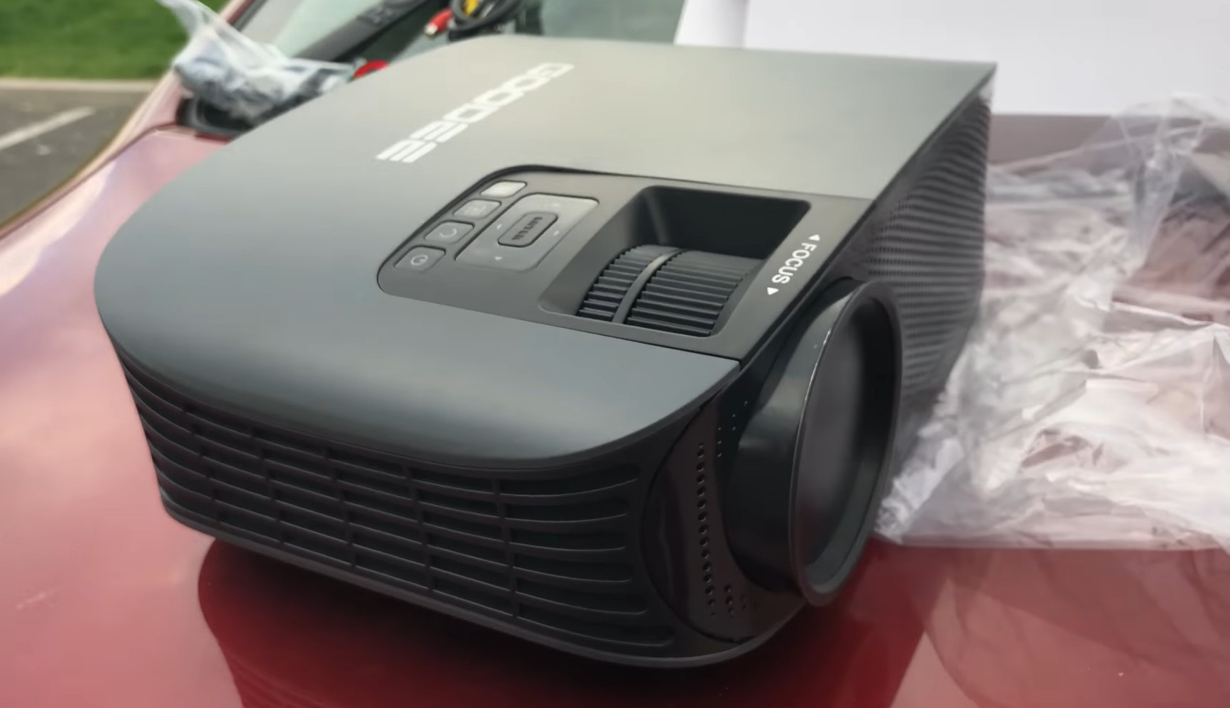 Best projector under 200 Top 10 Picks in 2023 TechPicko