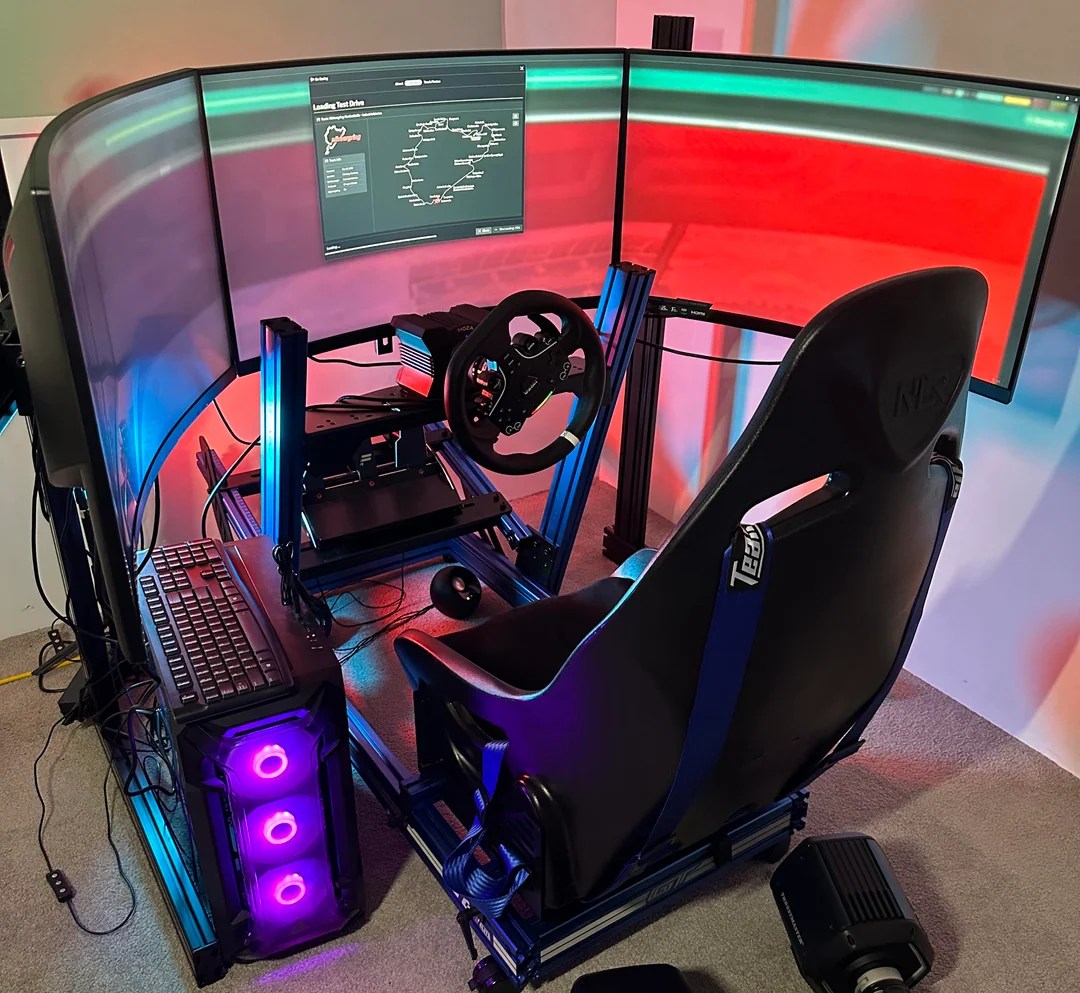 Are Curved Monitors Good for iRacing? Speeding Through the Debate