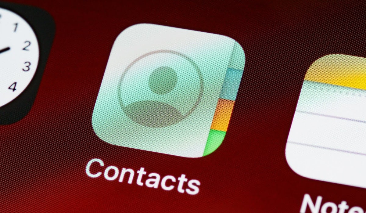 How to Find and Merge Duplicate Contacts on iPhone TechPP