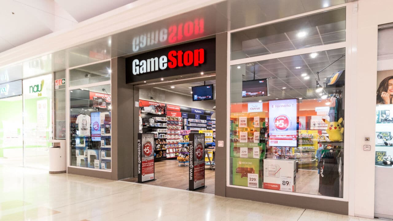 Gamestop: Ceo Cercasi. La Compagnia Cambia Rotta. 720_x_1280_jpg
