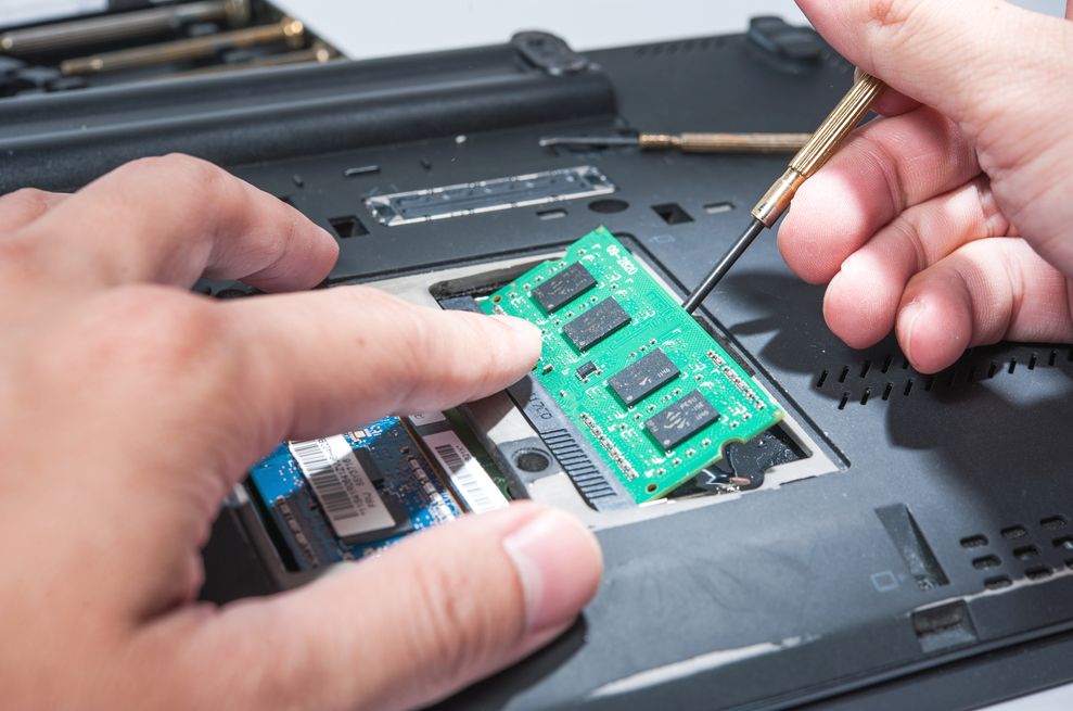 Are Laptop RAMS Universal? (Explained & Solved)