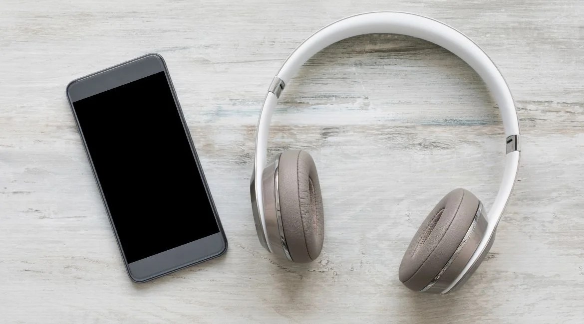 Beats Solo 3 Keeps Disconnecting [THIS Might Be Why!]