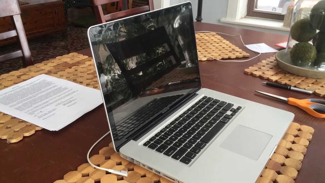 How to Clean MacBook Screen Safely *