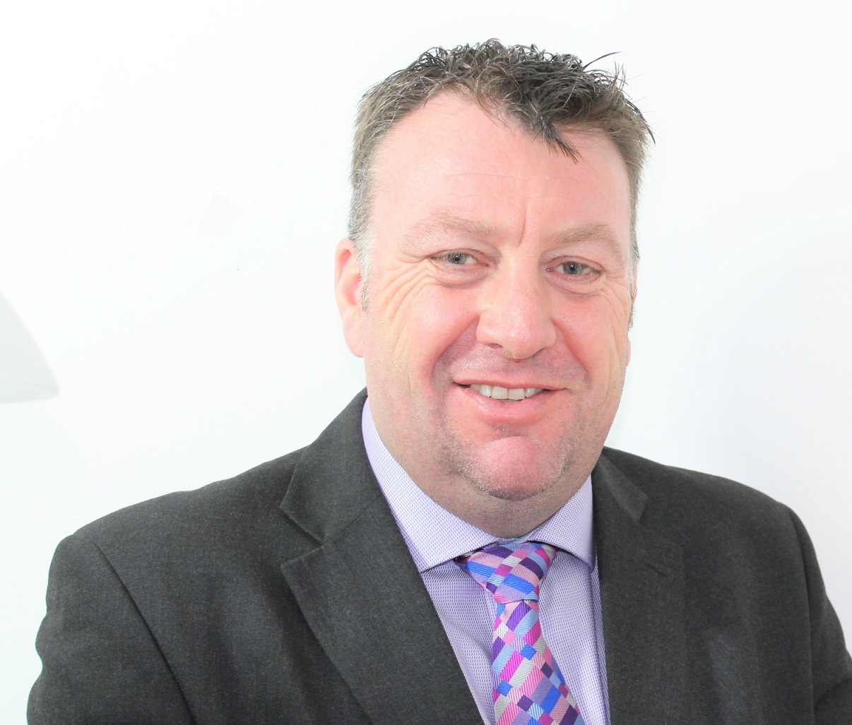 Simon Wall joins Truespeed to drive full fibre network delivery TechSPARK