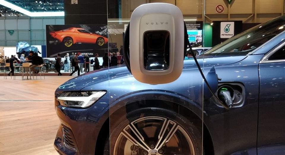 Volvo to end the production of all internal combustion engine vehicles