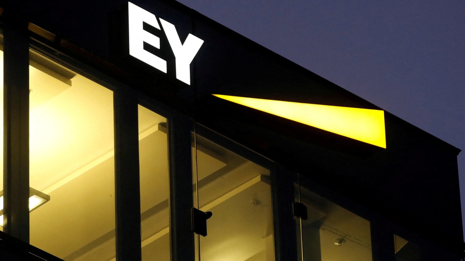 Ernst & Young is evaluating worldwide audit business split in big shake up TechStory