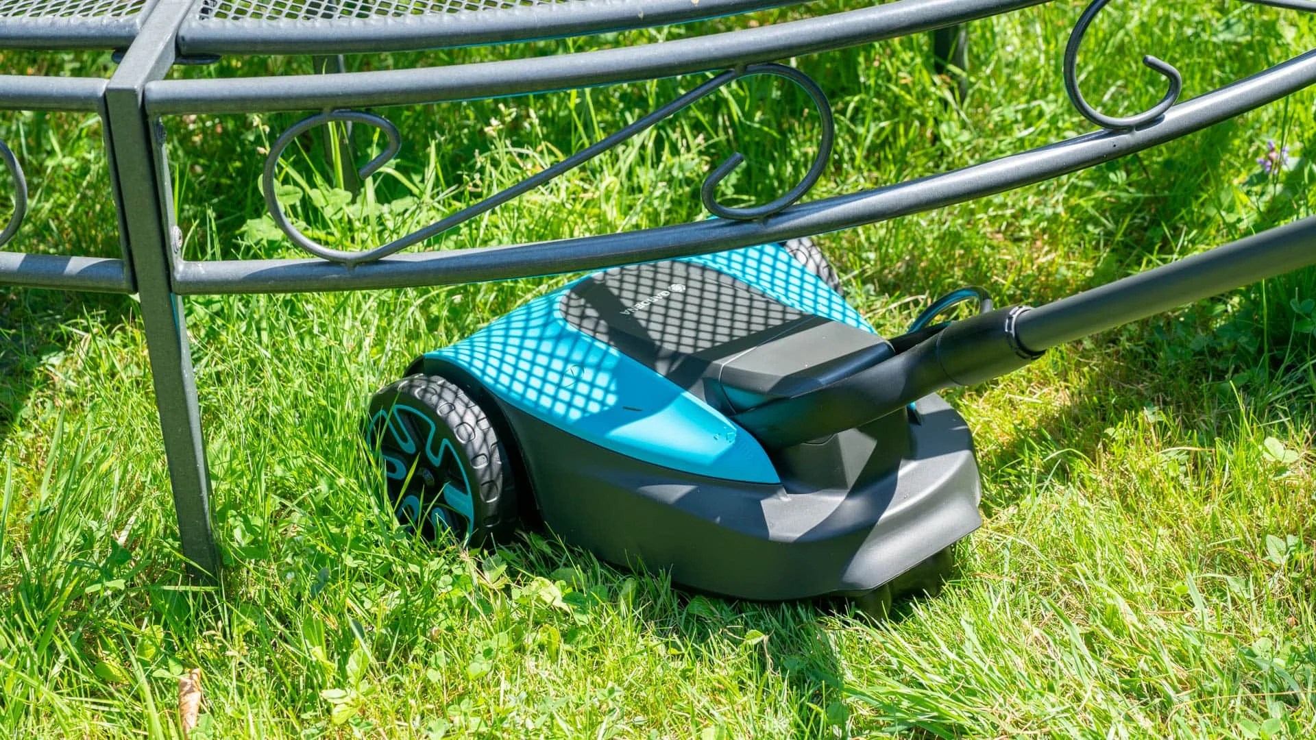 Test Gardena HandyMower, ein leistungsstarker mini AkkuRasenmäher