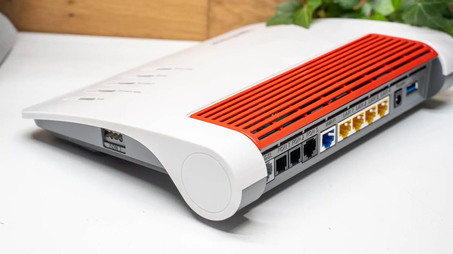 Test AVM FRITZ!Box 7590 AX, das Flaggschiff nun mit WLAN 6 und einem neuen Modem Techtest