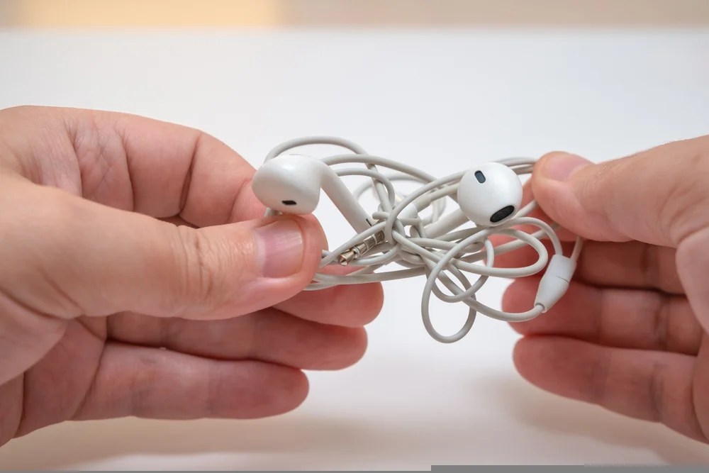 Why Is My Left Earphone Not Working? Reasons & Solutions
