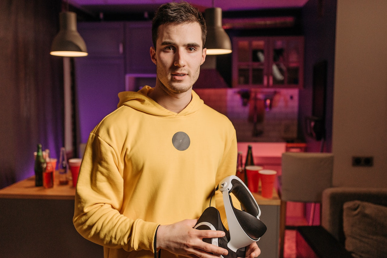 How to Change Your Name on VR? A Comprehensive Guide Techtyche