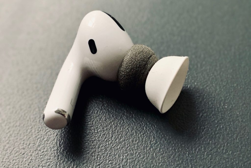 How to Wear AirPods Pro Properly, so They Don’t Fall Out Techuncode