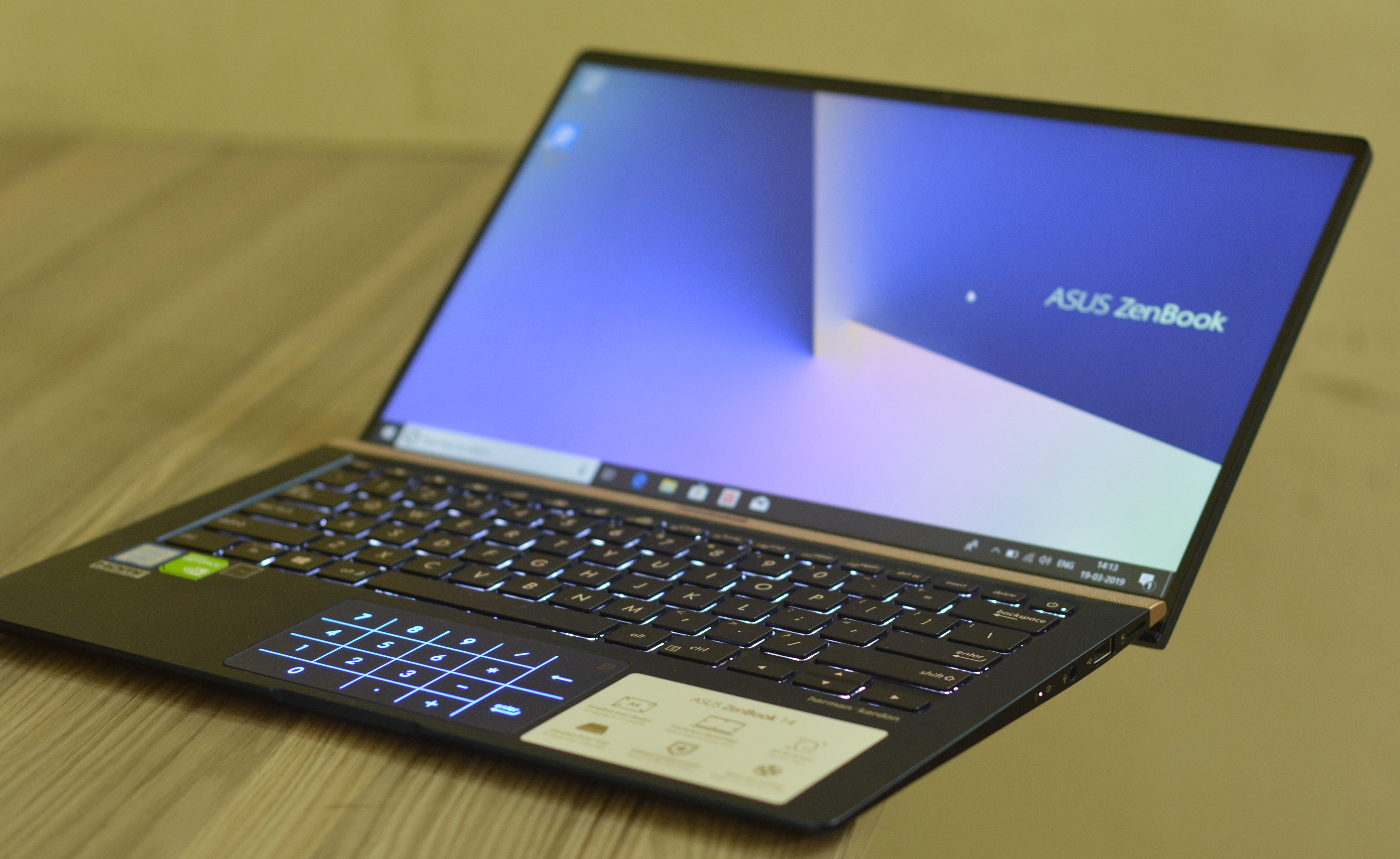 Asus Zenbook 14 UX433F Laptop ReviewThe compact performer