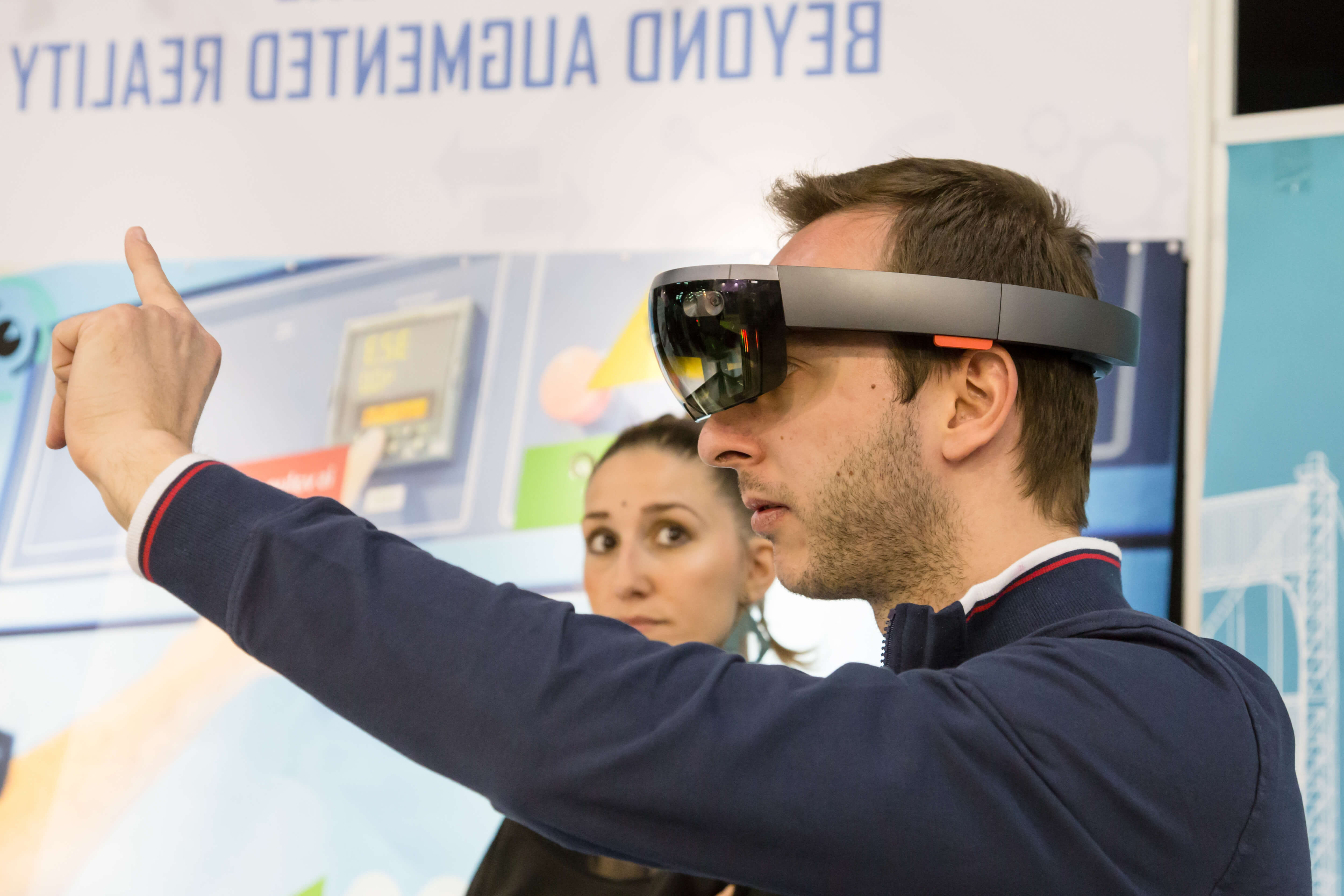VR and AR developers still need to focus on customer education