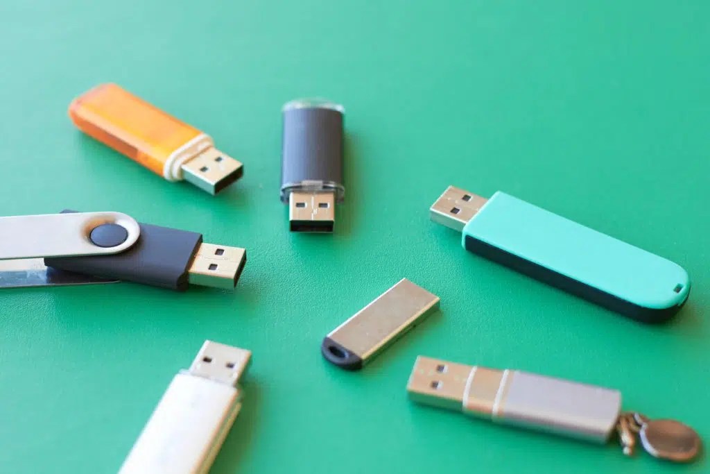 Bootable USB Drive Best Format Fat32, NTFS, or ExFAT? Tech With Tech