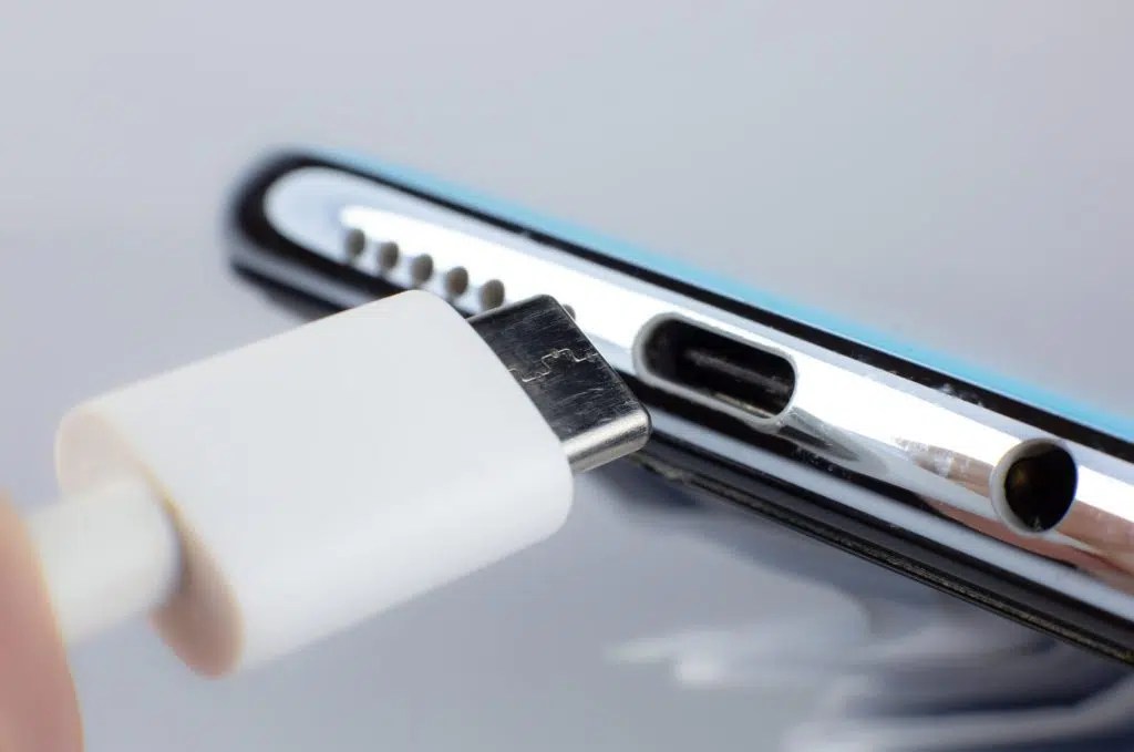 Why Does My Charger Keep Going On and Off? 6 Troubleshooting Tips
