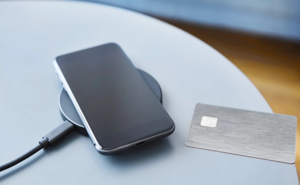 Wireless Phone Charging Destroys Credit Cards True? Tech With Tech