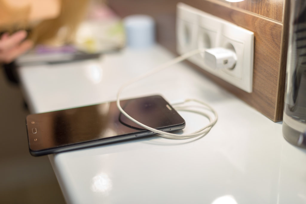 Frequently Charging Phone Damages Phone Battery? Tech With Tech