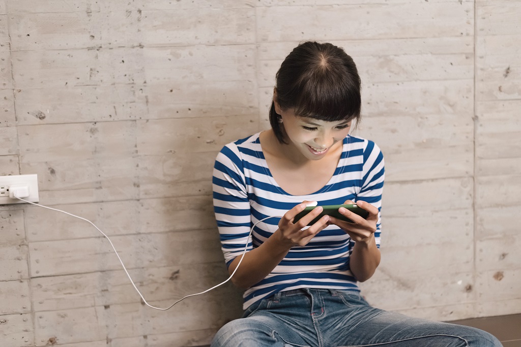 Using Phone While Charging: Bad? - Tech With Tech