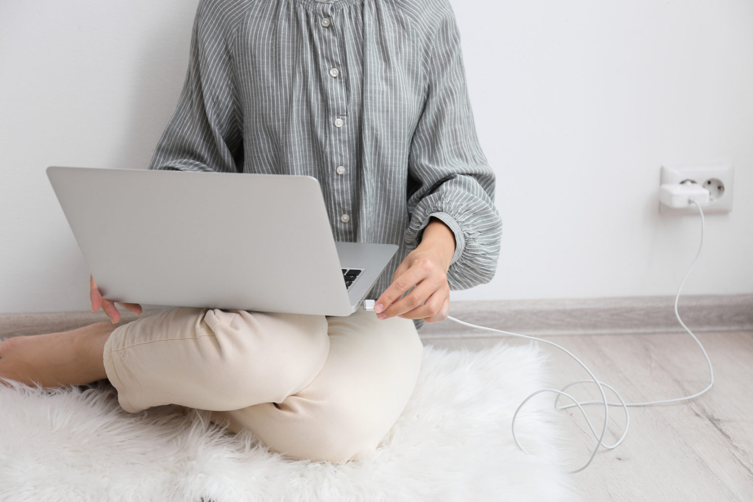 Constant Charging Laptop Damages Battery? Tech With Tech