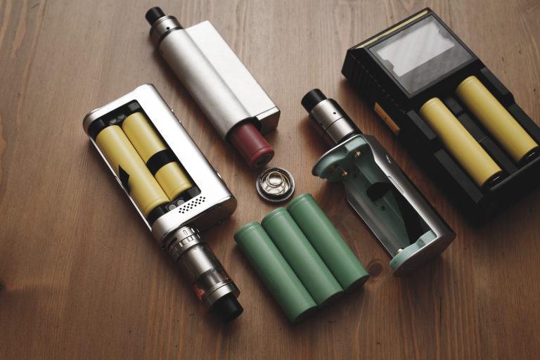 6 Ways to Charge Vape Battery Without a Charger Tech With Tech